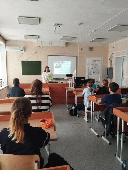 Региональная акция от движения первых "Славный сын великого Алтая" посвященной 105-летию со дня рождения советского и российского конструктора стрелкового оружия Михаила Тимофеевича Калашникова..